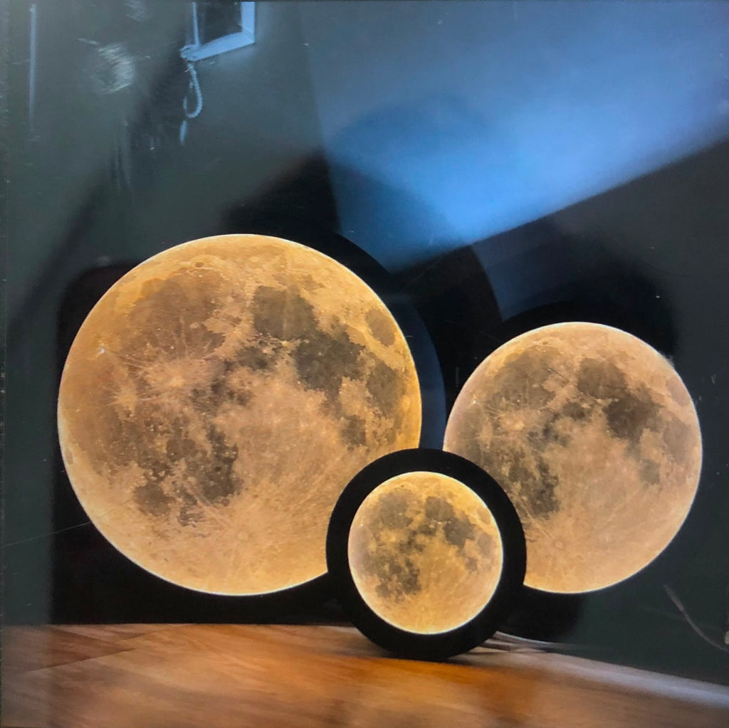 3D Textured Moon Wall Lamp – Realistic Handmade LED Infinity Light for Luxury Home Decor